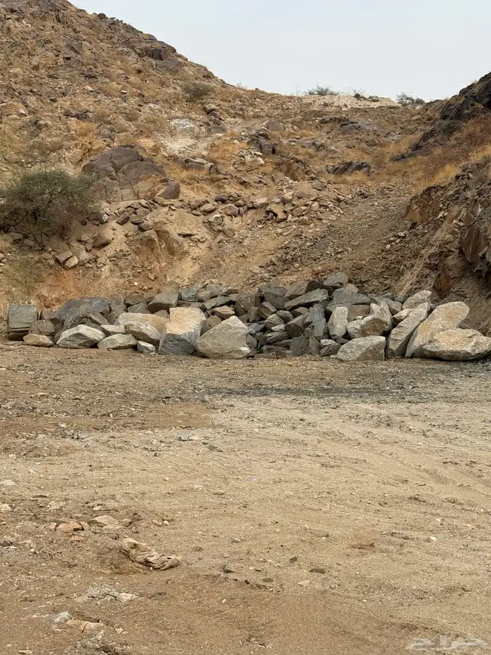 احجار بنا 1