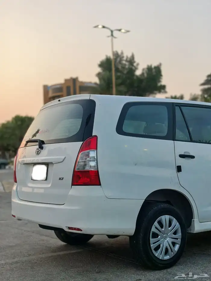 تايوتا اينوفا 2014 عبداللطيف جميل 68