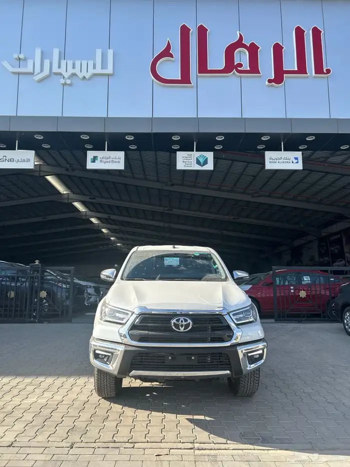 تويوتا   هايلوكس S-GLX بنزين جير عادي 146050 شامل الضريبة 0