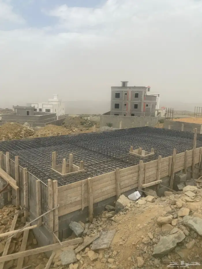 يوجد لدينا مقاولات عامه وتشطيب وديكورات ودرب زان 59