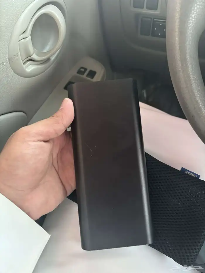 شاحن متنقل وفيش شاحن وسلك 3