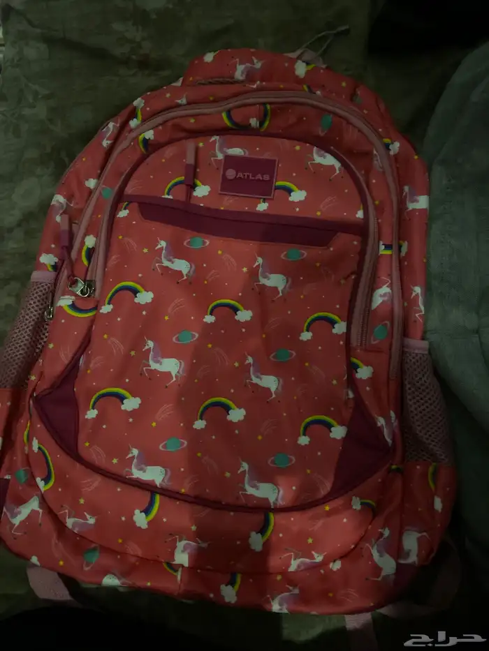 شنطة مدارس امانه الي محتاجه بعطيها بالمدينه هي تجي تاخذها 0