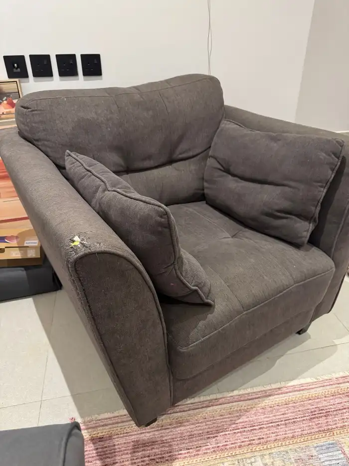 كرسي رصاصي من ساكو متين 2