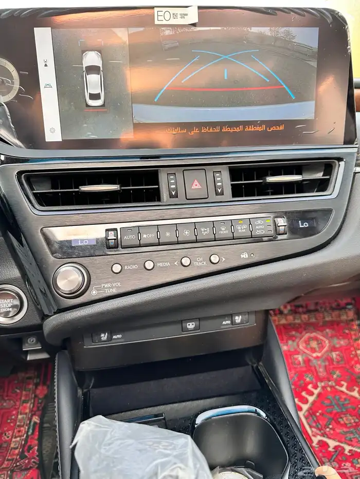 لكزس ES350 CC موديل 2024 بحالة الجديد 11