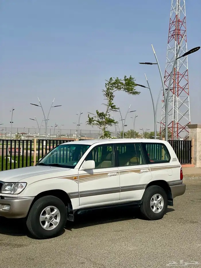 جيب لاندكروزر VXR 8V وكاله للبيع 9