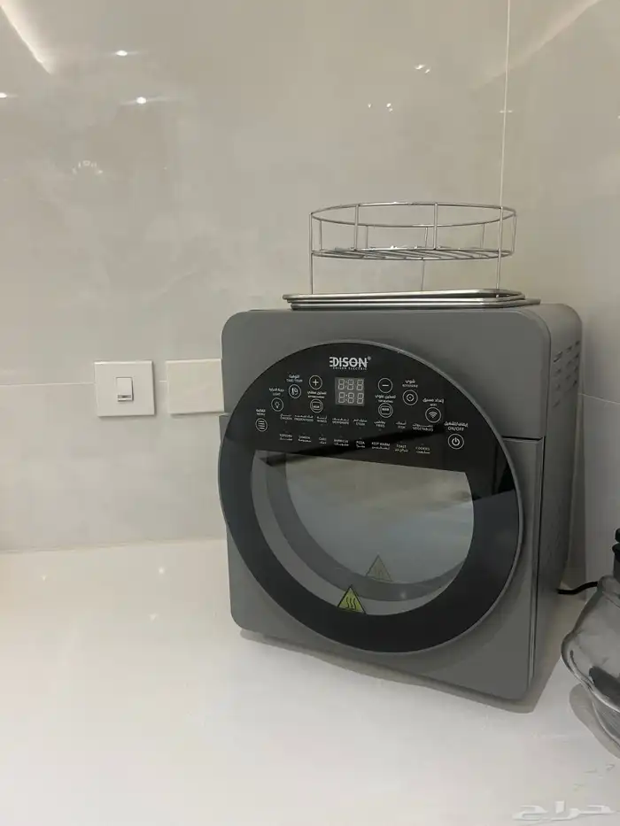 قلاية هوائية جديدة مالها 6 اشهر اديسون 0