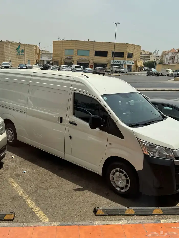 باص تويوتا بضاعة ديزل آتوماتيك ممشى 220 000 0