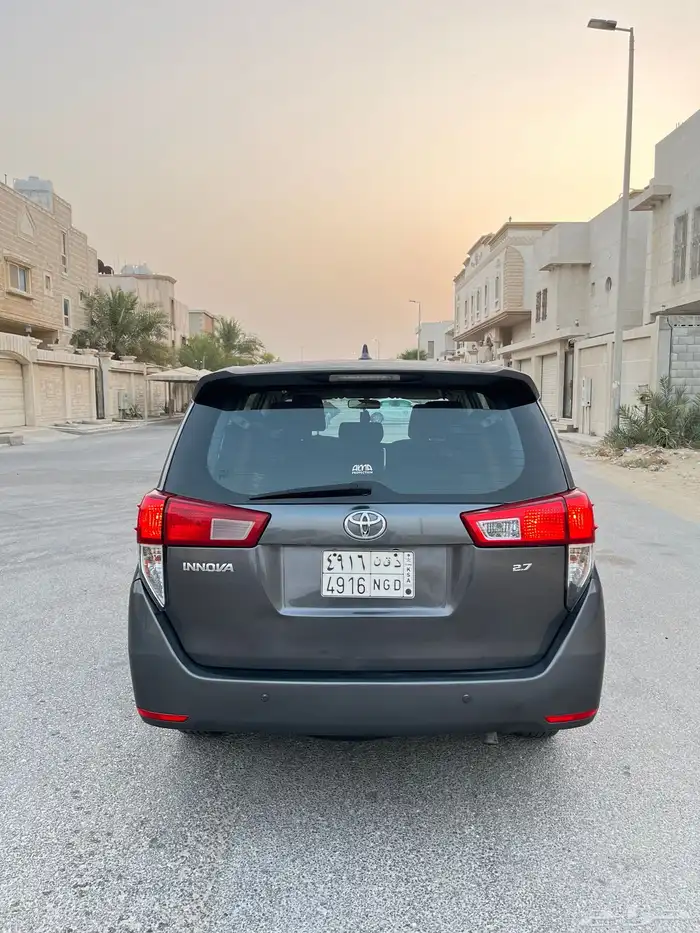 تويوتا انوفا 2020 3