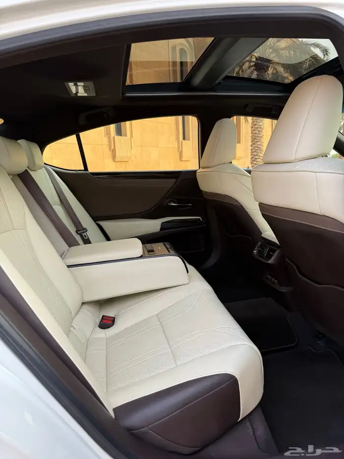 لكزس2019 ES350فئة CC 62