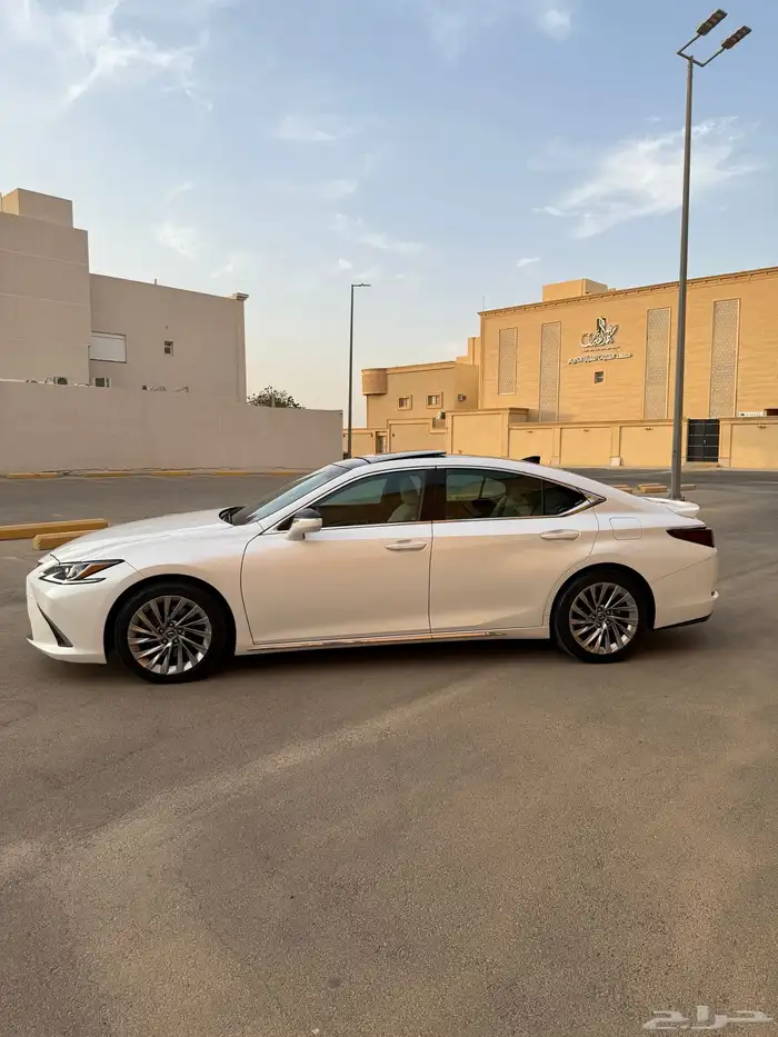 لكزس2019 ES350فئة CC 30