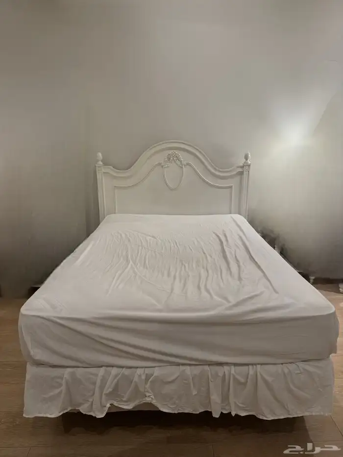 سريرين تسريحه طاوله جانبيه من هبيتات 0