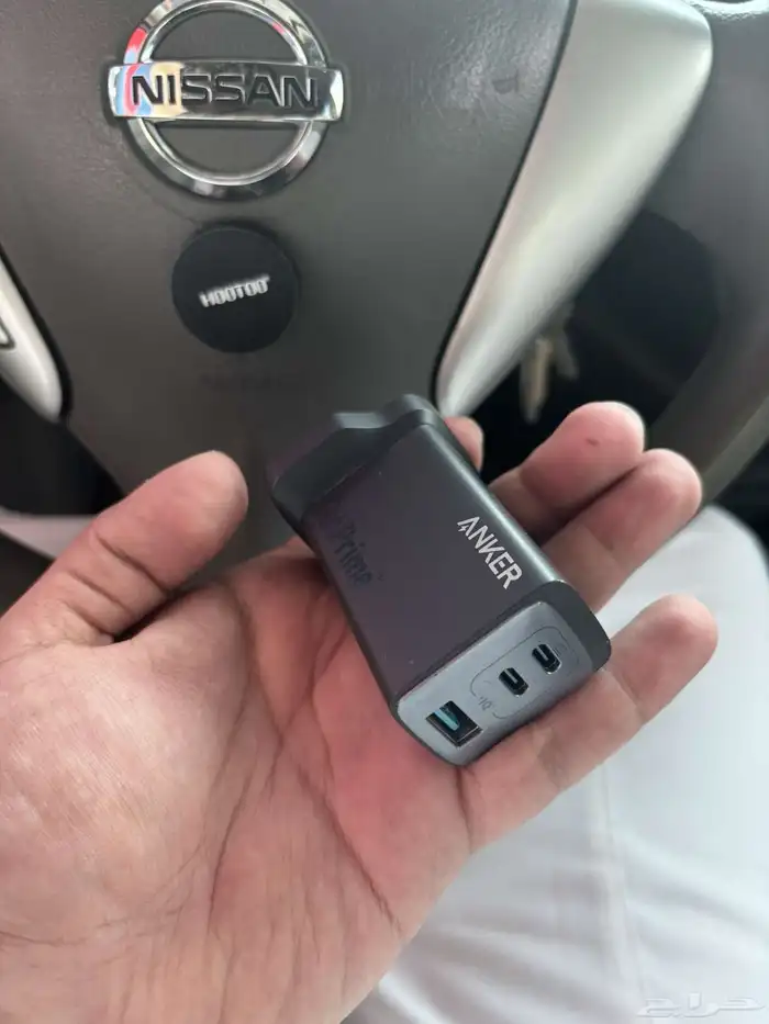 شاحن متنقل وفيش شاحن وسلك 0