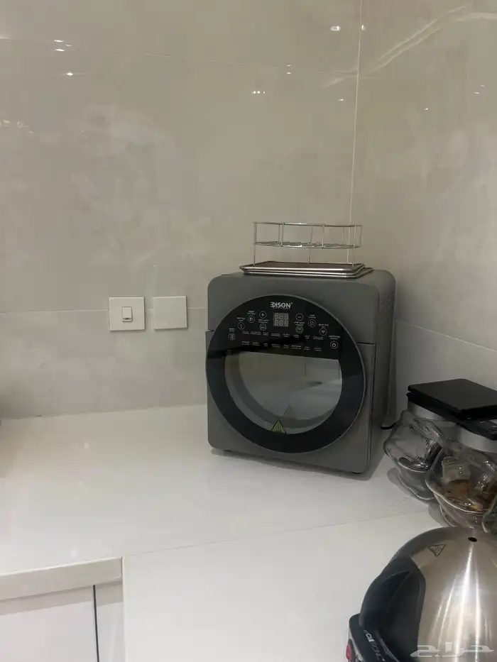 قلاية هوائية جديدة مالها 6 اشهر اديسون 1