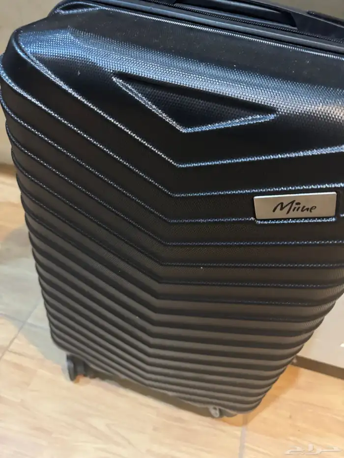 شنطة سفر إلا تحملها معاك في الطياره ممتازه 0