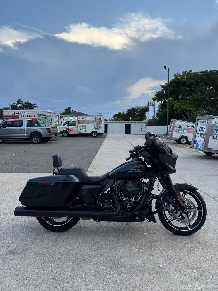 2024 Harley Davidson Street Glide 1