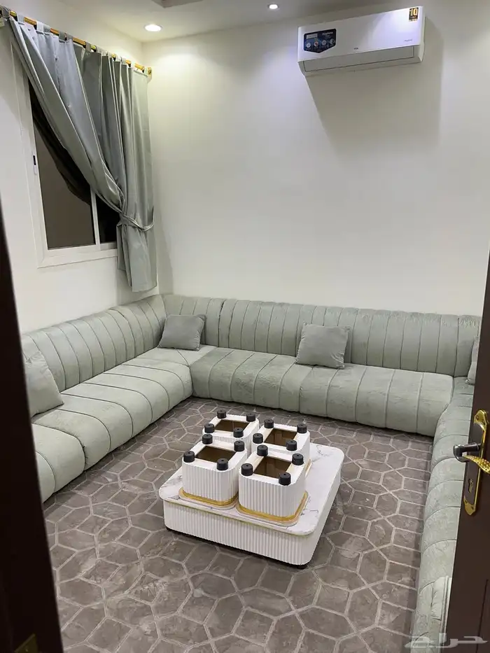 مجلس حريم ارضي مرتفع عن الارض 3