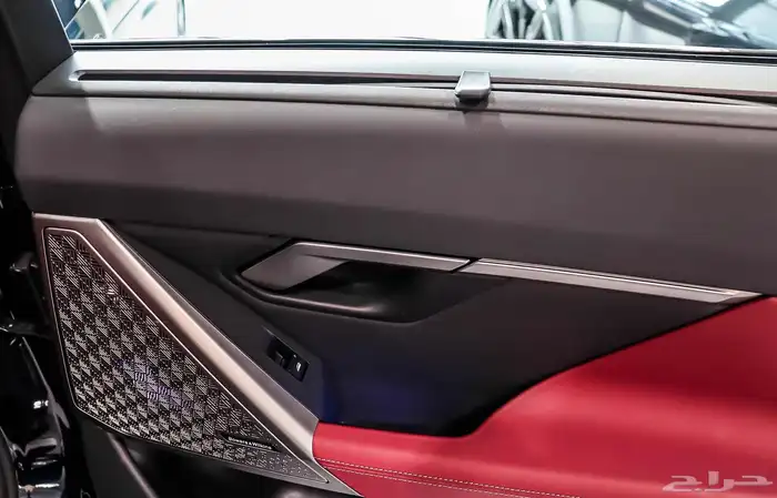اجمل 2024 BMW 530i - شبه جديده وسعر مميز جدا 12