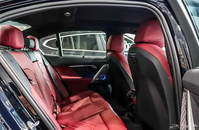 اجمل 2024 BMW 530i - شبه جديده وسعر مميز جدا 13