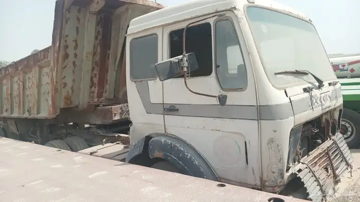 صندوق قلاب للبيع 1