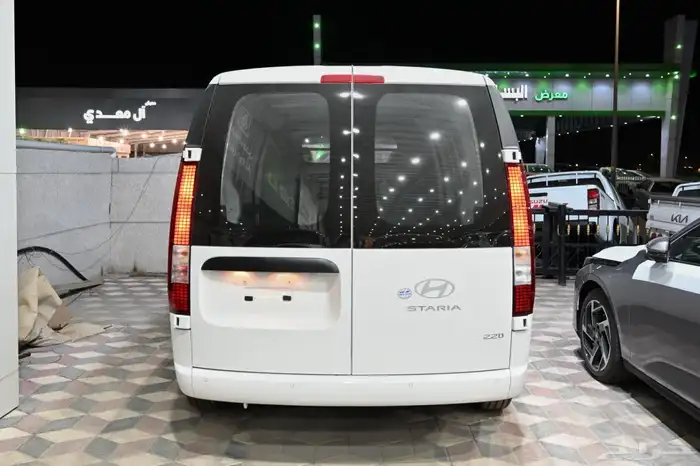 هيونداي ستاريا بضاعه 2025 ديزل 6