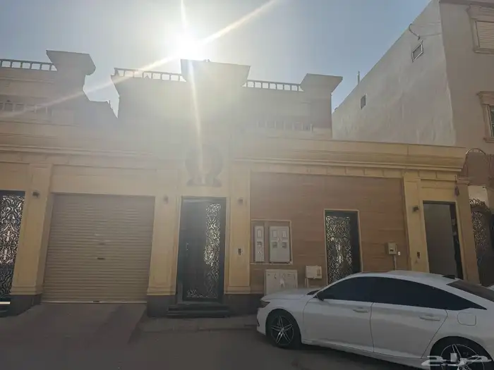 فيلا للبيع في حي الرمال 16