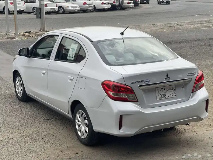 ميتسوبيشي اتراج 2021 استندر 5