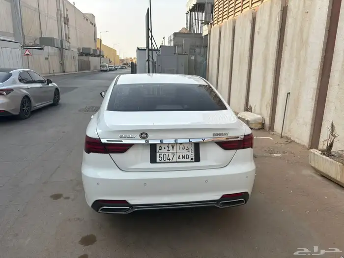 سيارة جيلي بنراي 2020 4