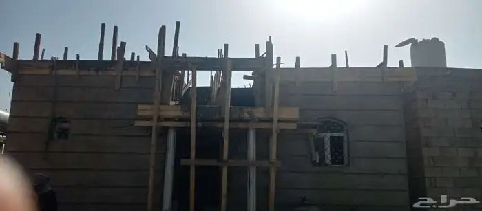 يوجد لدينا مقاولات عامه وتشطيب وديكورات ودرب زان 5