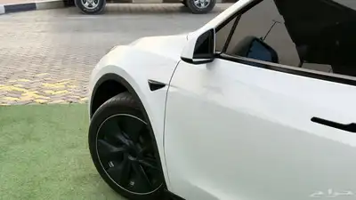 Tesla Model Y long range Auto pilot - 2023 - under warranty index
