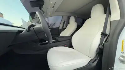 Tesla Model Y long range Auto pilot - 2023 - under warranty index