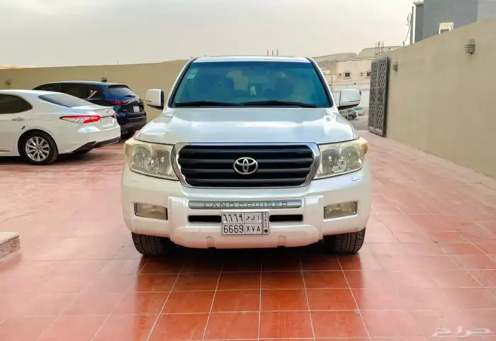 لاندكروزر جي اكس آر فل كامل للبيع 1