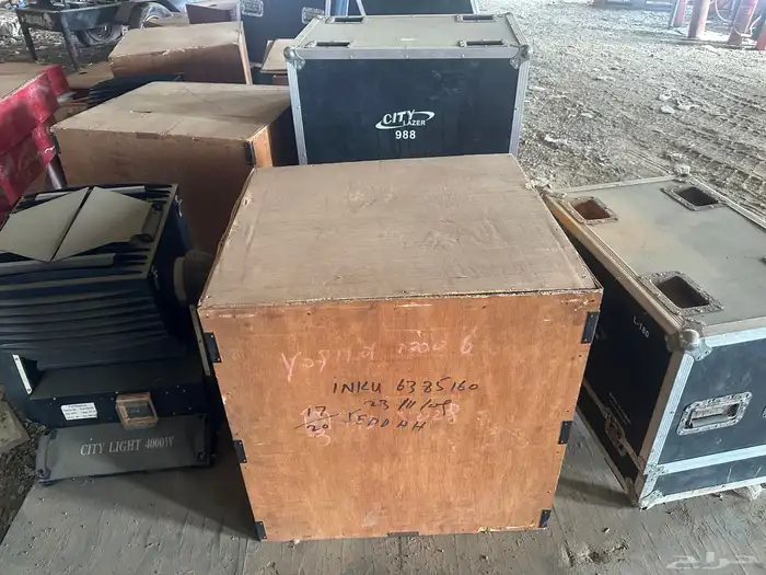 كشافات إضاءة مسرحية 4000W جديدة استوك عدد 7 حبات 3 ألوان 3