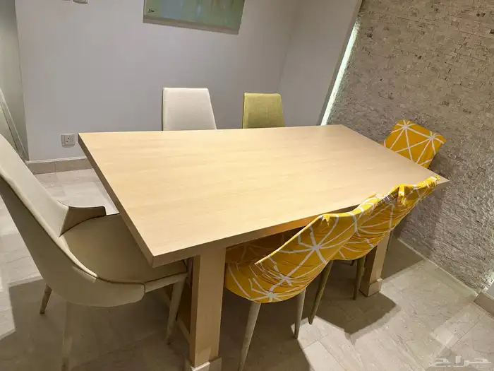 طاولة طعام 1