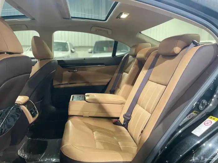 لكزس ES 350 cc 2018 12