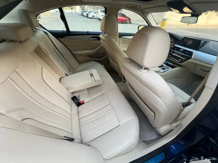 بي ام دبليو 520i 2020 (بحالة ممتازة) 15