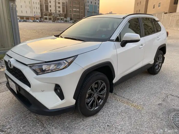 Toyota XLE 2024 4X4 1