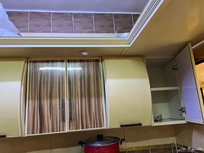 ديكور مطبخ قديم بس نظيف 1