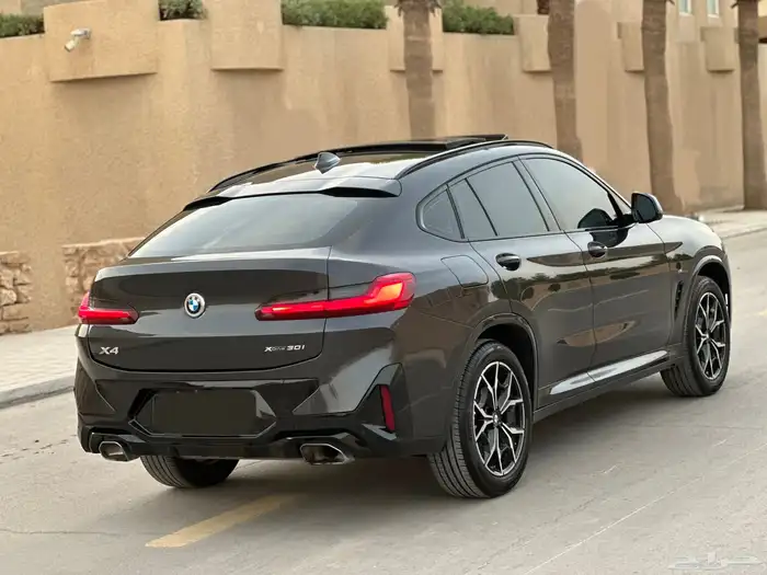 بي ام X4 موديل 2023 ماشي 55 الف بحاله الوكاله 40