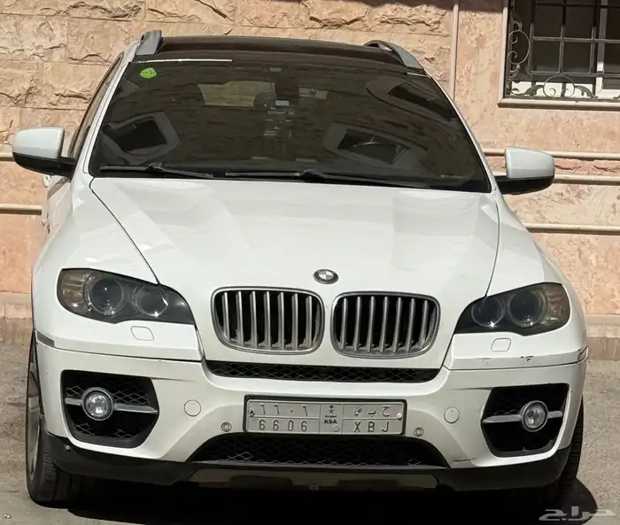 للبيع سيارة BMW X6 2010 3