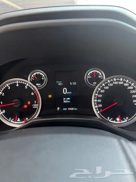 لاندكروزر L4 2022 GXR 2