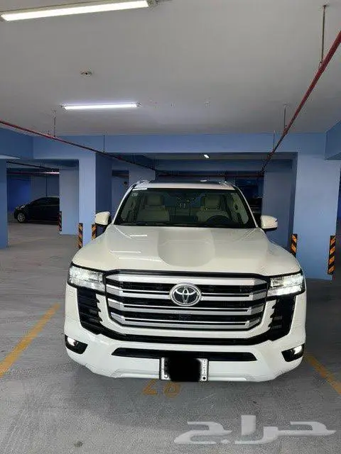 لاندكروزر L4 2022 GXR 1
