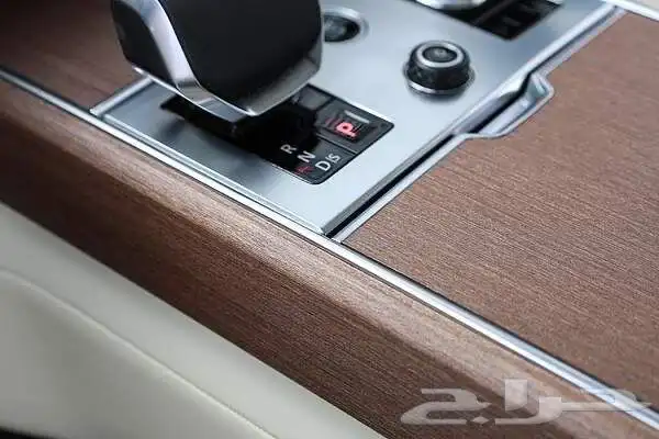 2023 RANGE ROVER P400 SE SWB - V6 24