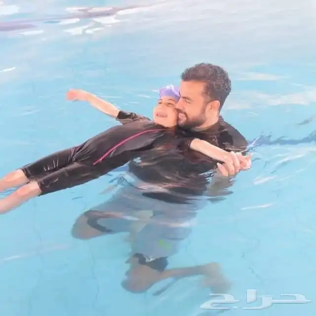 مدرب سباحة ومنقذ 2