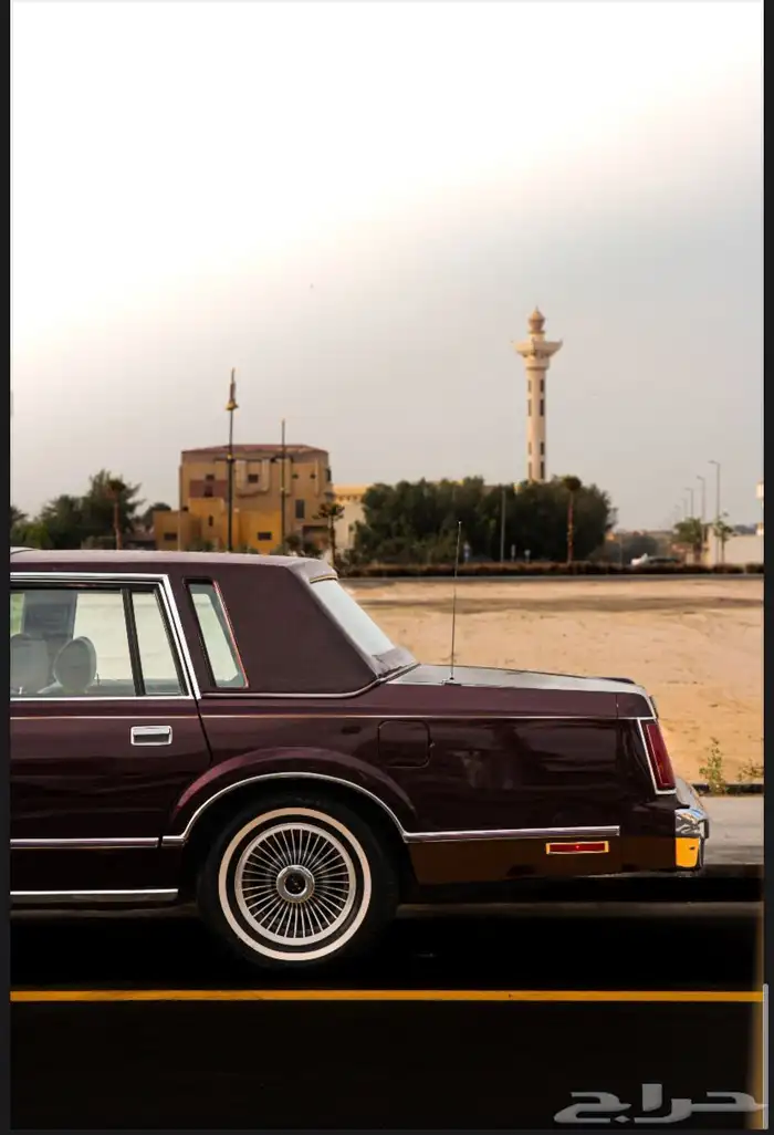 لينكون تاون كار 1989 6
