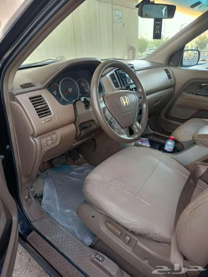 للبيع  هوندا MRV موديل 2006   حالة ممتازة 6