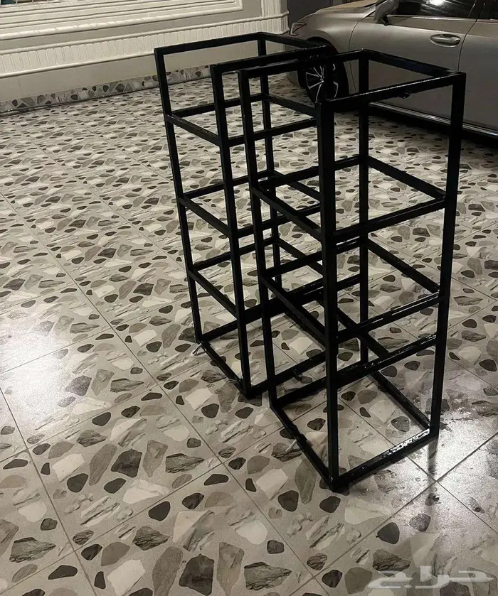 للبيع ارفف حديد مستخدمه 0