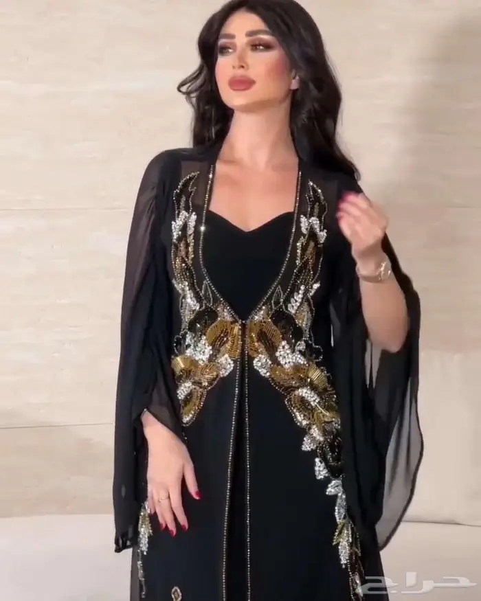 لا تفوتي الفرصة .. كوني نجمة سهرتك مع فساتين Be Shopper 12