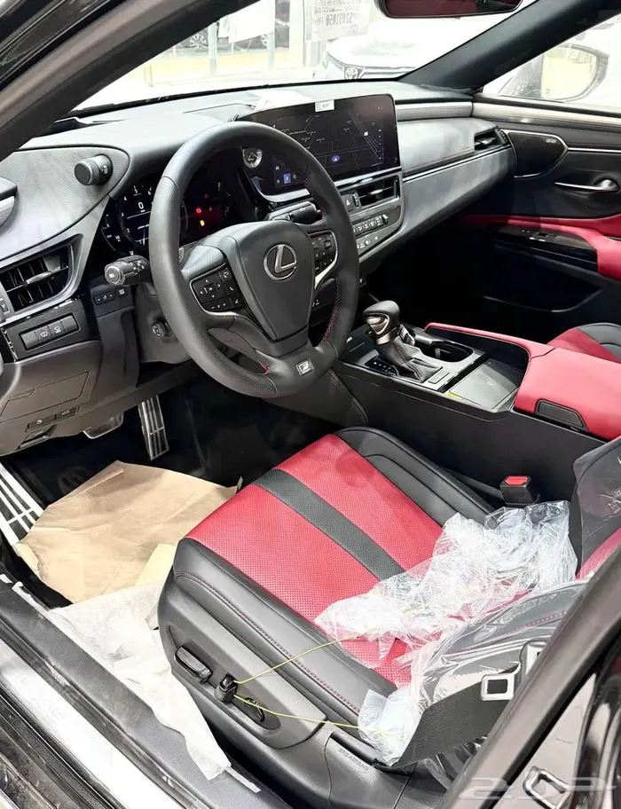 لكزس ES 350 FF فل كامل سعودي 2025 اسود داخل احمر 3