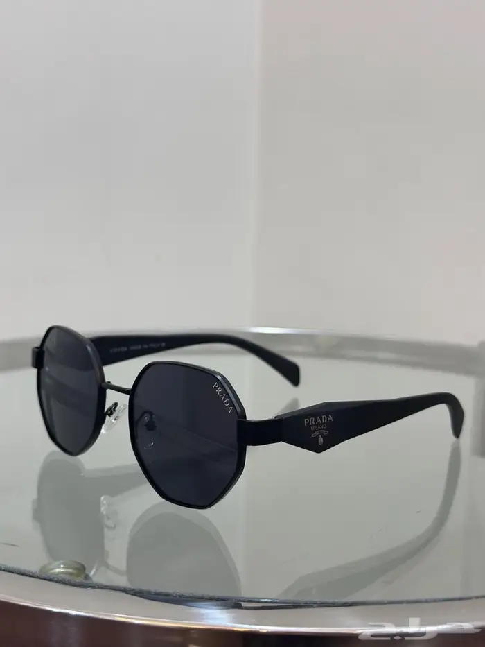 نظارات شمسيه 60