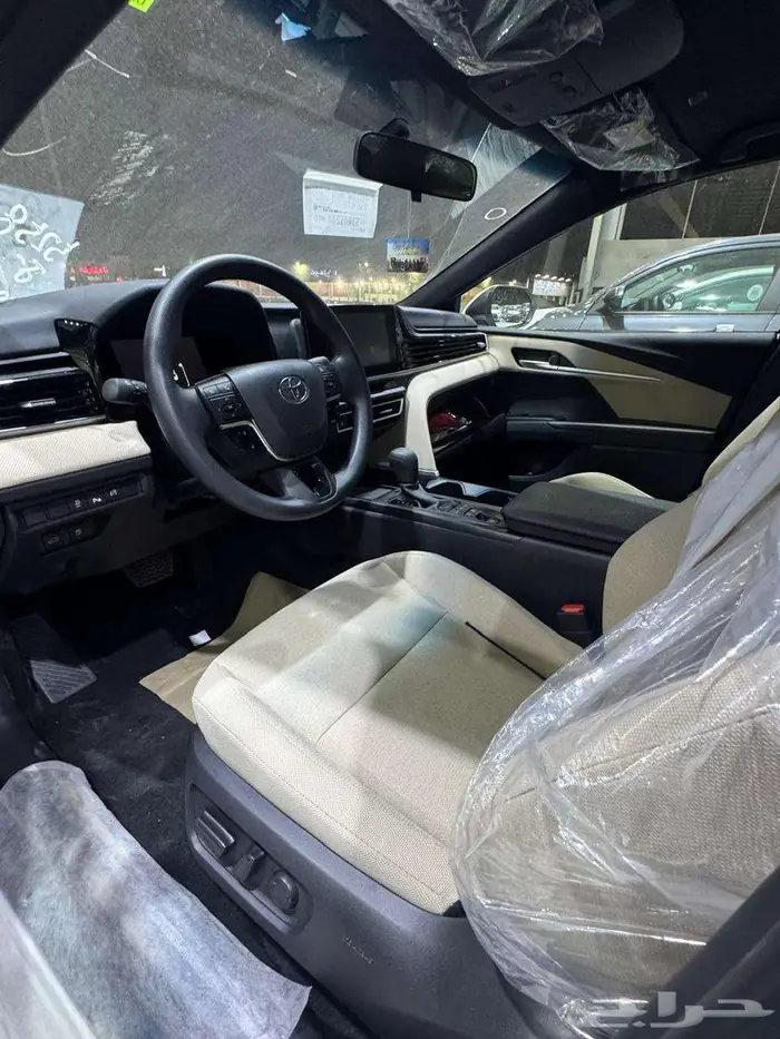 تويوتا كامرى استندر E هايبرد 2500 cc موديل 2025 7